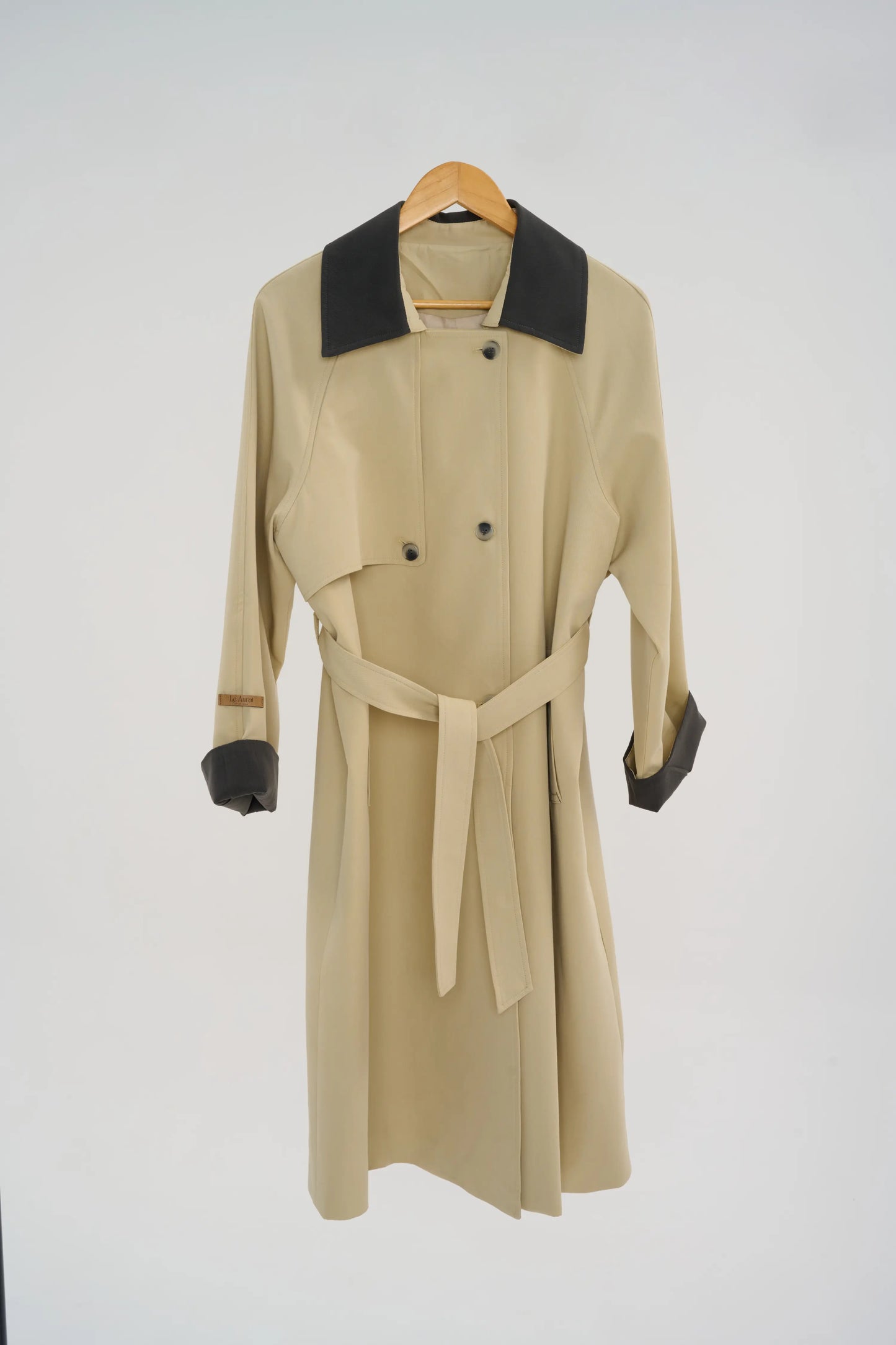Classic Charm Beige
